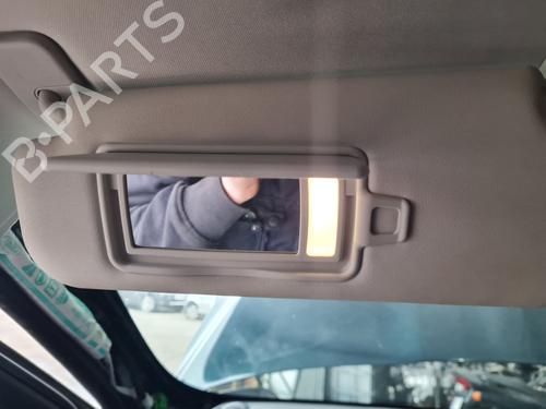 left-sun-visor-jaguar-f-pace-x761-2015-31062651 main image