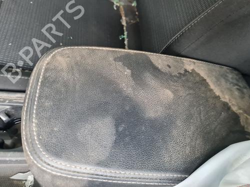 Used Armrest / Center console SKODA OCTAVIA IV Combi (NX5, PV5) [2019-2026]  31594348