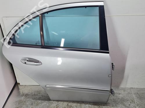 Used Right rear door MERCEDES-BENZ E-CLASS (W211) E 320 CDI (211.026) (204 hp) 21640177