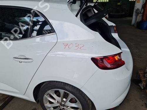 other-renault-megane-iv-hatchback-b9amn_-2015-21655940 main image