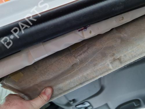 left-curtain-airbag-toyota-yaris-_p21_-_pa1_-_ph1_-2020-36992102 main image