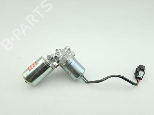 Used Brake master cylinder Brake master cylinder TOYOTA COROLLA Hatchback (_E21_, _EA1_, _EH1_) 2.0 Hybrid (MZEH12) (180 hp) 40009560 40009560