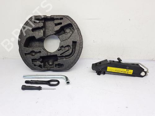 Used Jack Kit VW GOLF VI (5K1) 2.0 TDI (140 hp) 29738051