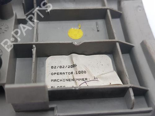 Right front window switch TOYOTA YARIS (_P9_) 1.0 VVT-i (KSP90_, KSP90R) | BP32375194I26 