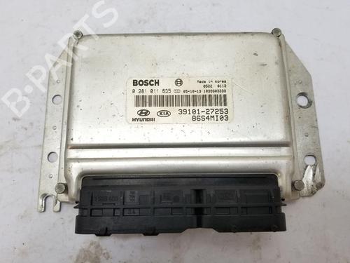 Used Engine control unit (ECU) HYUNDAI SANTA FÉ I (SM) 2.0 CRDi 4x4 (113 hp) 22659564