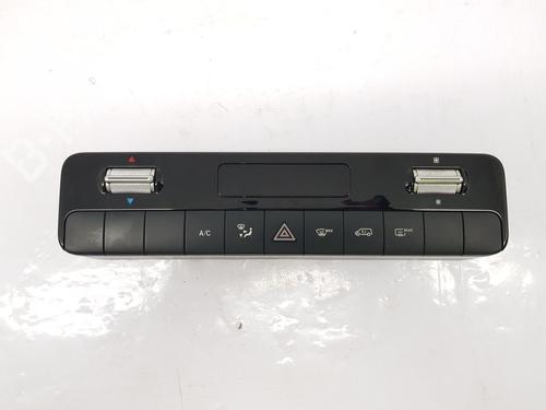 climate-control-mercedes-benz-sprinter-4-t-van-b907-b910-2018-31365635 main image