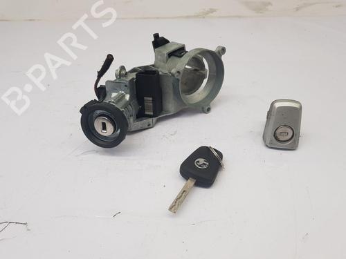 Used Ignition barrel Ignition barrel VAUXHALL CORSA Mk III (D) (S07) 1.3 CDTI (L08) (75 hp) 33944437 33944437