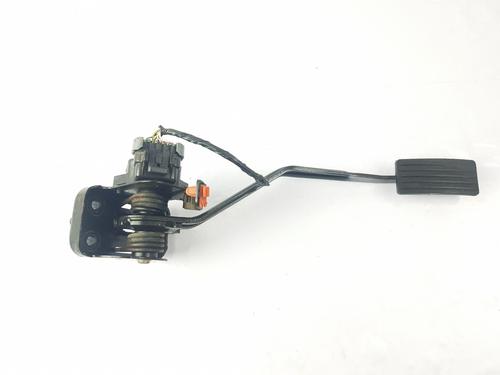 Pedal LAND ROVER DISCOVERY II (L318) 2.5 Td5 4x4 | BP26646414I4 