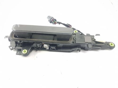 front-left-exterior-door-handle-land-rover-range-rover-evoque-l551-2018-31959685 main image