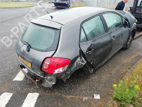 Cappelliera posteriore TOYOTA AURIS (_E15_) 2.0 D-4D (ADE150_, ADE150R) | BP30737629C85