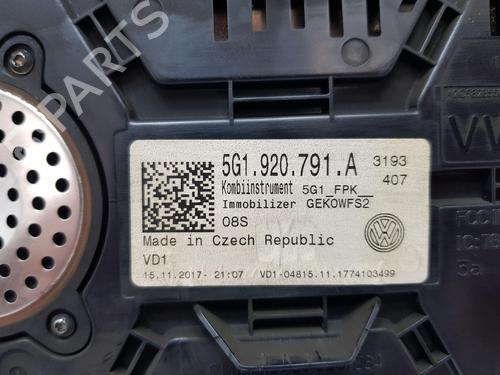 Instrument cluster VW GOLF VII (5G1, BQ1, BE1, BE2) 2.0 TDI | BP29229684C47 