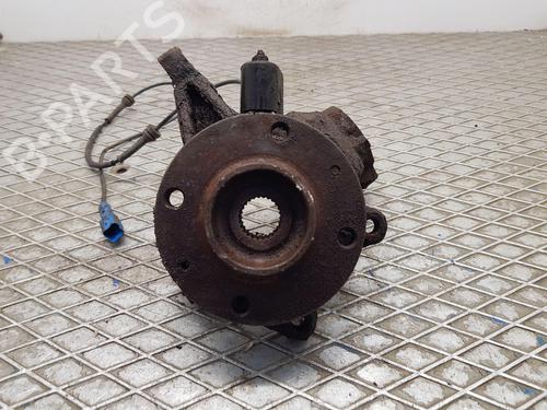 Used Right front steering knuckle PEUGEOT 206 SW (2E/K) 2.0 HDi (90 hp) 24704554