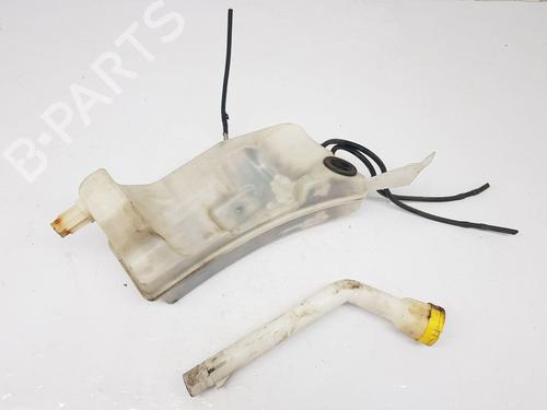 Used Windscreen washer tank RENAULT CAPTUR I (J5_, H5_) 1.5 dCi 90 (J5N4, J5M5, J5MW, J5M6, J5AL, J5AJ) (90 hp) 30264414