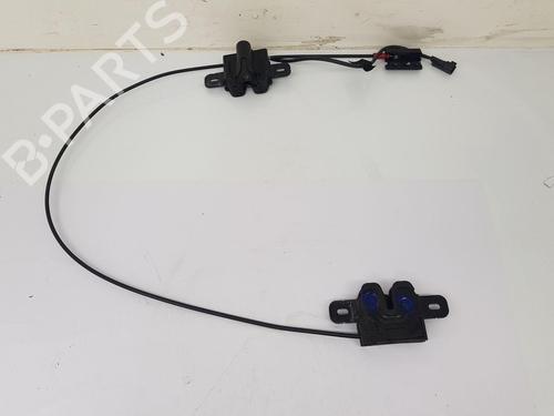 hood-lock-volvo-v40-hatchback-525-2012-2013-2014-2015-2016-2017-2018-2019-34042999 main image