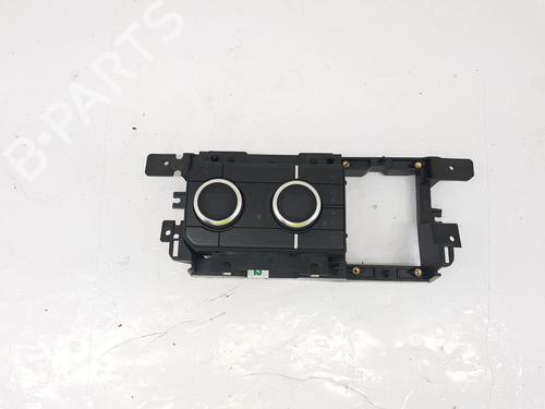Used Climate control Climate control 38442512 38442512