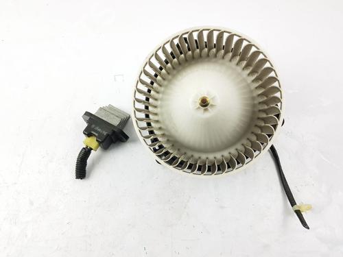 Used Heater blower motor HONDA CIVIC VII Hatchback (EU, EP, EV) 1.6 i (EP2, EU8, EU6) (110 hp) 29549039