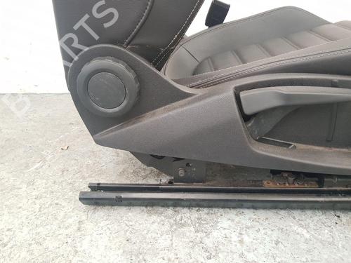 Right front seat VW SCIROCCO III (137, 138) 2.0 TDI | BP38326030C16 - Image 17
