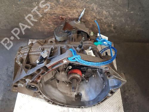 Used Gearbox Gearbox NISSAN JUKE (F15) 1.5 dCi (110 hp) 40282246 40282246