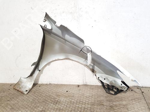 Left front fenders TOYOTA AURIS (_E18_) 1.8 Hybrid (ZWE186_, ZWE186R) | BP32398019C41
