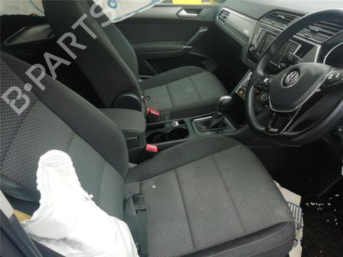 Glove box VW TOURAN (5T1) 1.6 TDI | BP22681552C95 - Image 14