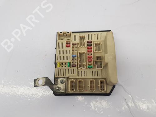 Used Fuse box Fuse box 35934177 35934177