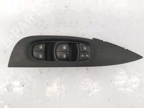 Used Right front window switch NISSAN QASHQAI II SUV (J11, J11_) 1.3 DIG-T (160 hp) 28283888