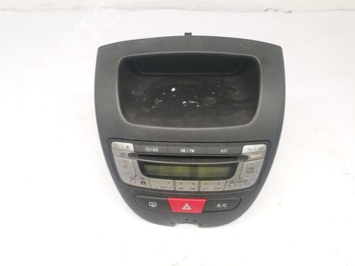 Used Radio Radio PEUGEOT 107 (PM_, PN_) 1.0 (68 hp) 39005602 39005602