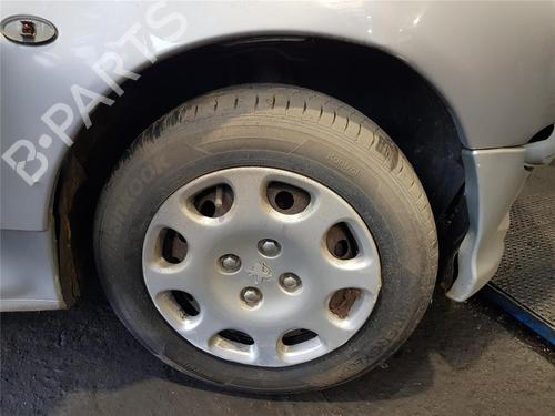 Brukte deler til PEUGEOT 206 Hatchback (2A/C) 1.4 i 4949784
