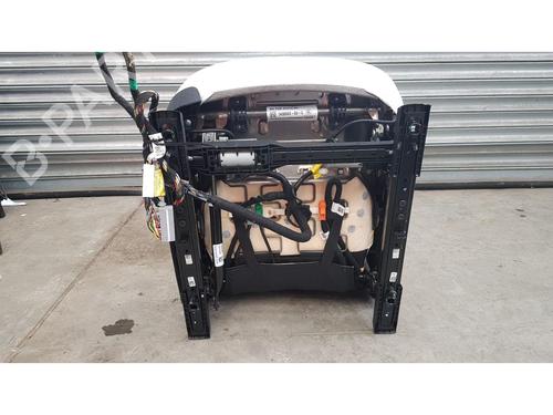 Right front seat TESLA MODEL 3 (5YJ3) EV AWD | BP33329918C16  - Image 17