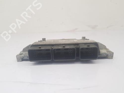 Used Engine control unit (ECU) Engine control unit (ECU) FORD FOCUS III 1.6 Ti (125 hp) 33889676 33889676