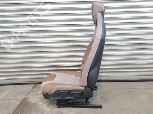Stol venstre foran BMW i3 (I01) Electric | BP30445554C15 
