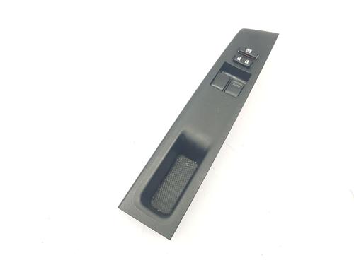 Used Right front window switch Right front window switch TOYOTA YARIS (_P13_) 1.3 (NSP130_, NSP130) (99 hp) 31663392 31663392
