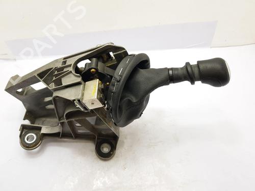 Leva del cambio VW TRANSPORTER T5 Van (7HA, 7HH, 7EA, 7EH) 2.5 TDI (130 hp) 30554618