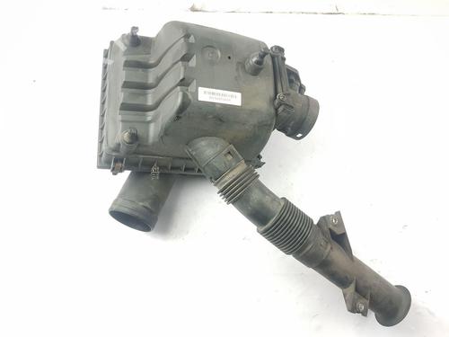 Used Air filter box BMW i8 (I12) hybrid (231 hp) 27664788
