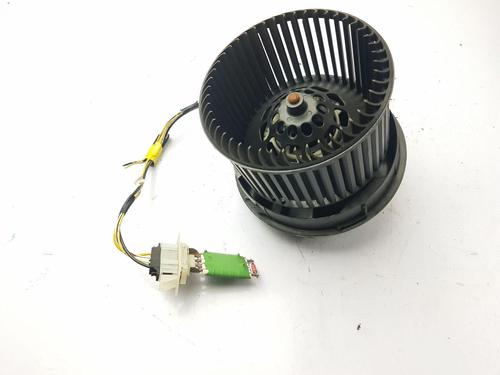 Used Heater blower motor Heater blower motor PEUGEOT 107 (PM_, PN_) 1.0 (68 hp) 33130786 33130786