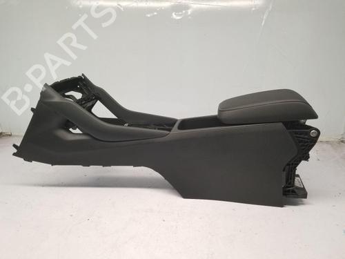 Used Armrest / Center console Armrest / Center console SKODA KAROQ (NU7, ND7) 1.5 TSI (150 hp) 40606473 40606473