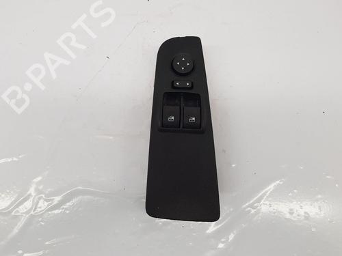 Used Right front window switch Right front window switch FIAT GRANDE PUNTO (199_) 1.4 (199AXB11, 199AXB1A, 199BXB1A, 199AXL1A) (77 hp) 33944393 33944393