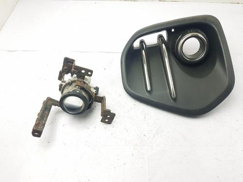 Used Right front fog light Right front fog light KIA SPORTAGE IV (QL, QLE) 1.7 CRDi (116 hp) 33559234 33559234