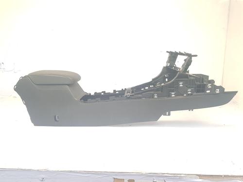 Used Armrest / Center console Armrest / Center console VW GOLF VII (5G1, BQ1, BE1, BE2) 2.0 R 4motion (300 hp) 33559352 33559352