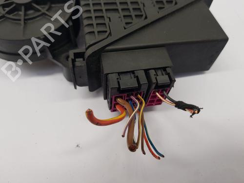 Right front window motor VW POLO IV (9N_, 9A_) 1.4 16V | BP29492635E20 