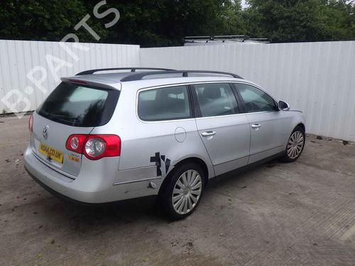 Right headlight VW PASSAT B6 Variant (3C5) 2.0 TDI 16V | BP30161501C29