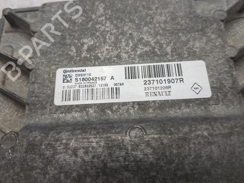Engine control unit (ECU) RENAULT CLIO III (BR0/1, CR0/1) 1.2 16V (BR02, BR0J, BR11, CR02, CR0J, CR11) | BP31053433M57