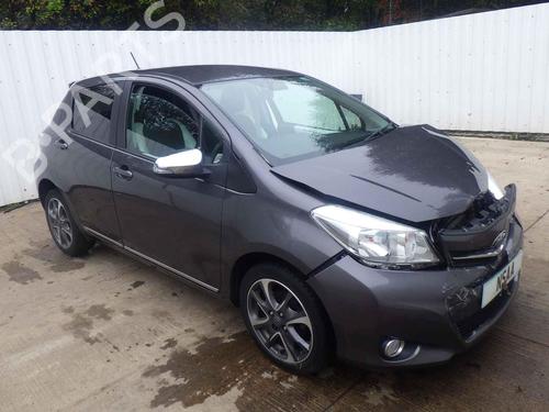 Brugte TOYOTA YARIS (_P13_) 1.3 (NSP130_, NSP130) (99 hp) 4429179