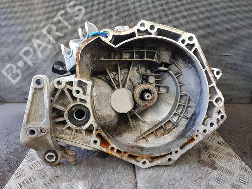 Used Gearbox VAUXHALL CORSA Mk IV (E) (X15) 1.4 (90 hp) 22204010