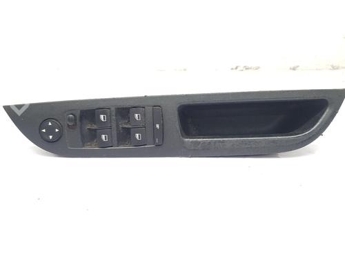 Used Right front window switch BMW 5 (E60) 520 d (163 hp) 28157998