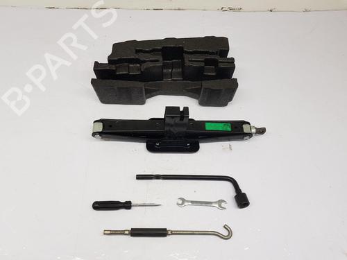 Used Jack Kit HYUNDAI SANTA FÉ II (CM) 2.2 CRDi 4x4 (197 hp) 29620128