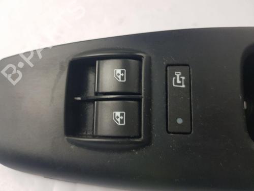 Right front window switch VAUXHALL COMBO Mk III (D) Box Body/MPV (X12) 1.3 CDTi | BP40551520I26 - Image 5