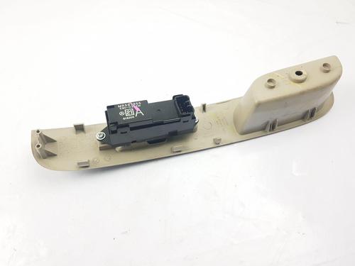 Left front window switch MITSUBISHI L200 / TRITON (KJ_, KK_, KL_) 2.5 DI-D 4WD | BP30764915I27 