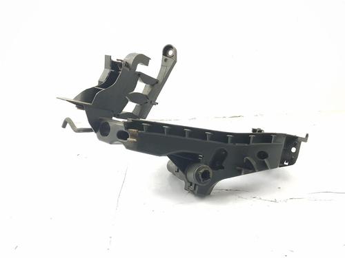 Left headlight support AUDI A4 B8 Avant (8K5) 2.0 TDI quattro | BP32198742C157