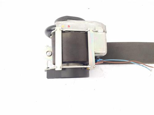 front-right-seatbelt-renault-clio-iv-bh_-2012-2013-2014-2015-2016-2017-2018-2019-2020-2021-36673876 main image